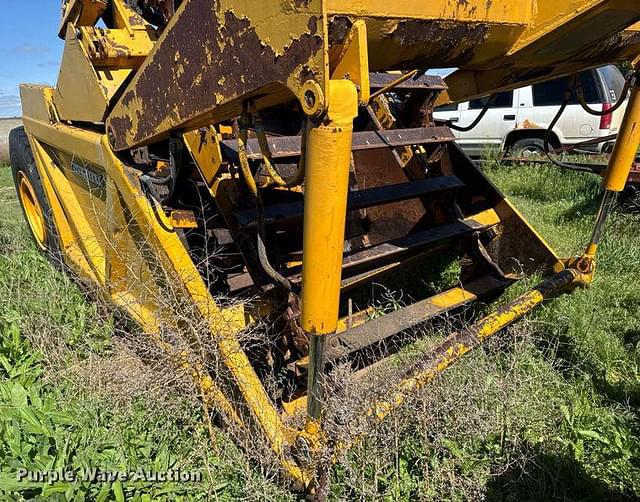 Image of John Deere 760-A equipment image 4