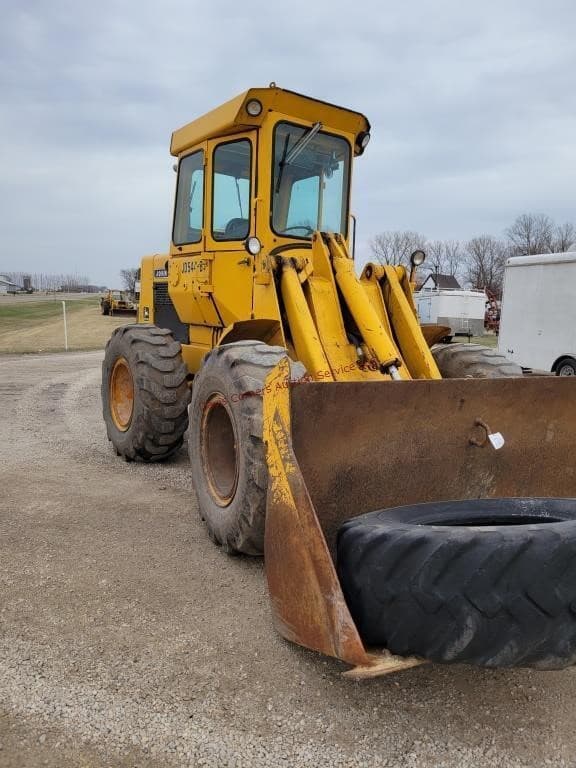 Image of John Deere 544B equipment image 2