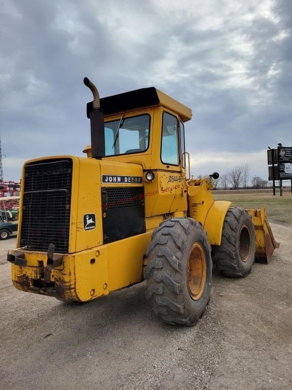 Image of John Deere 544B equipment image 4