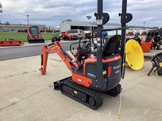 Image of Kubota K008-5 equipment image 4