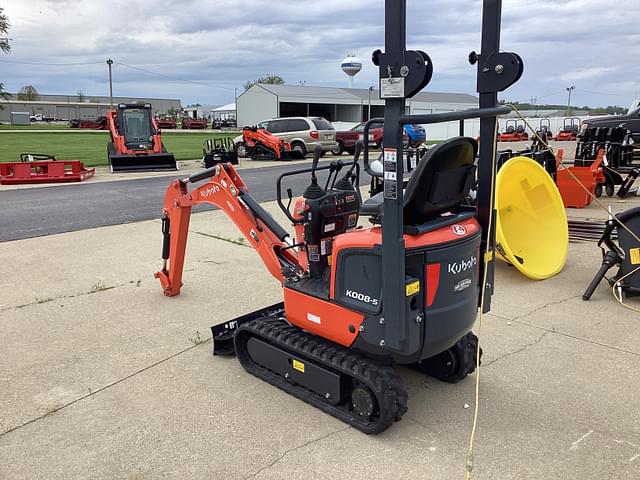 Image of Kubota K008-5 equipment image 4