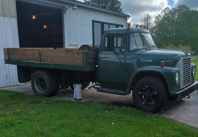 Image of International Loadstar 1600 equipment image 4