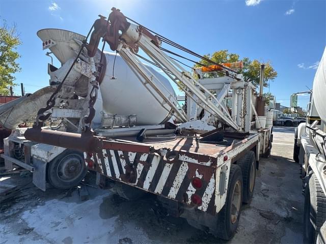 Image of Mack RD685S equipment image 3