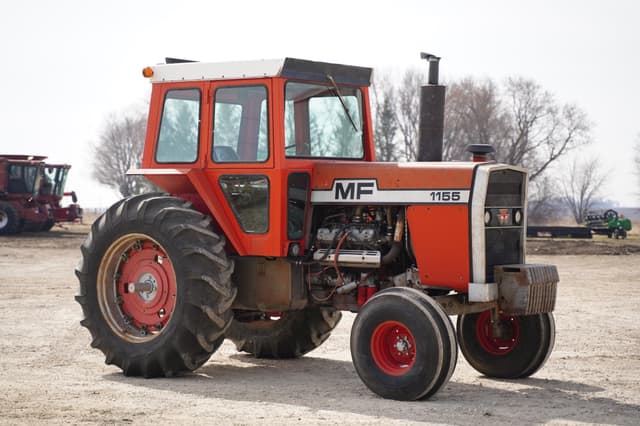 Image of Massey Ferguson 1155 equipment image 2