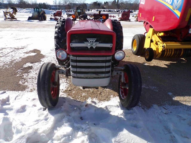 Image of Massey Ferguson 135 equipment image 2