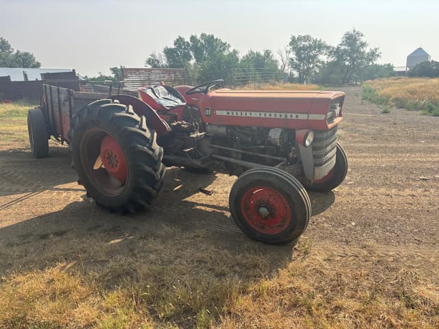 Image of Massey Ferguson 135 equipment image 2