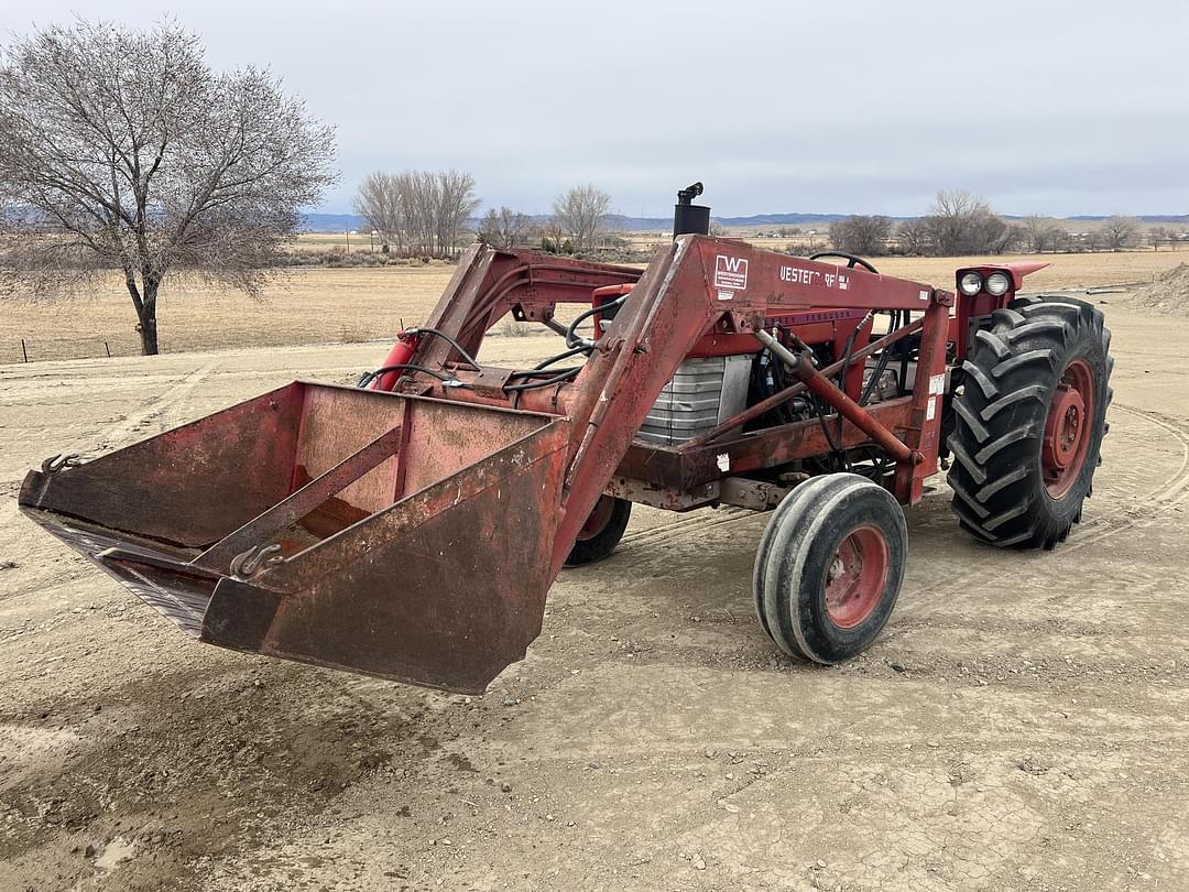 Image of Massey Ferguson 175 Primary image