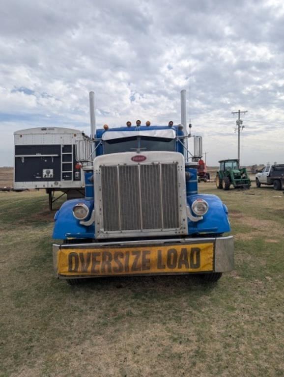 Image of Peterbilt 359 equipment image 2