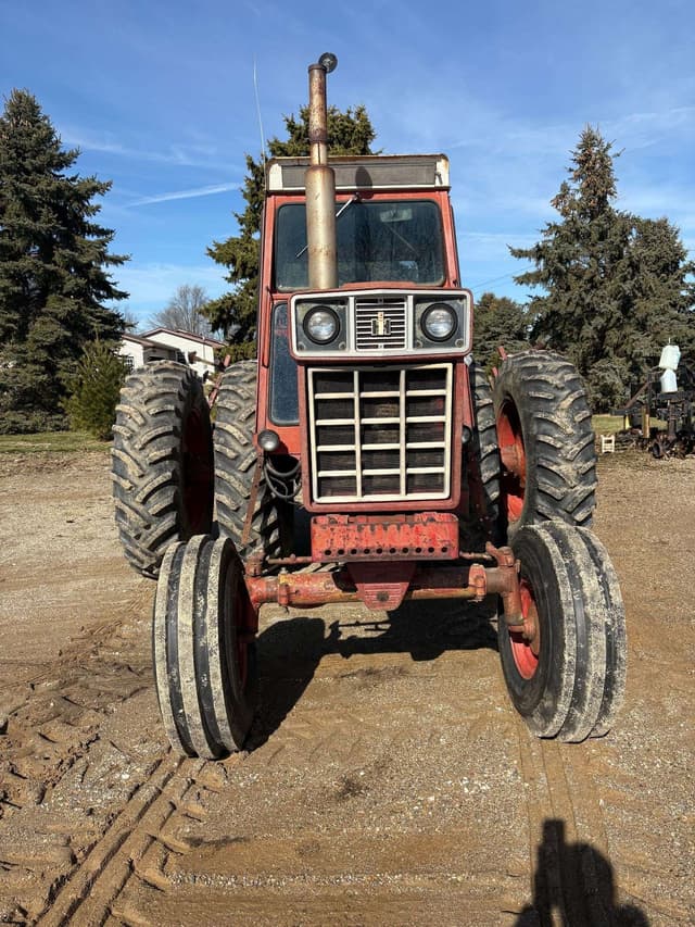 Image of International Harvester 1466 equipment image 2
