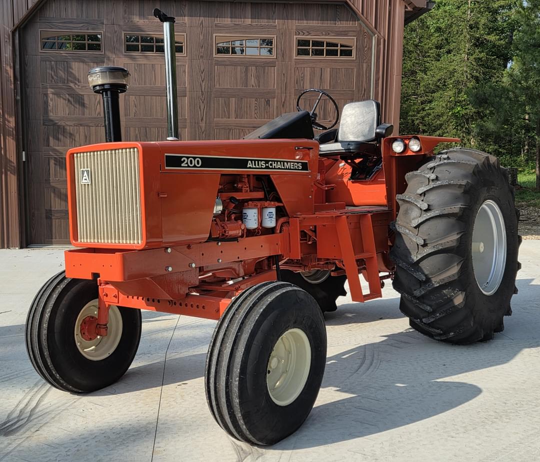 Image of Allis Chalmers 200 Primary image