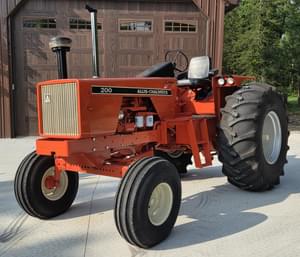 1974 Allis Chalmers 200 Image