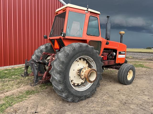Image of Allis Chalmers 7050 equipment image 4