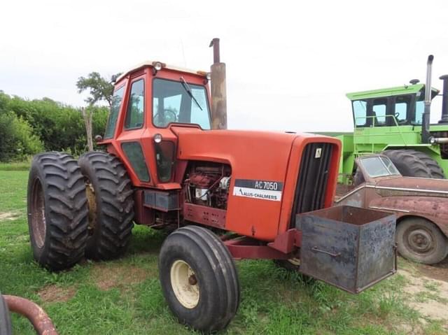 Image of Allis Chalmers 7050 equipment image 2