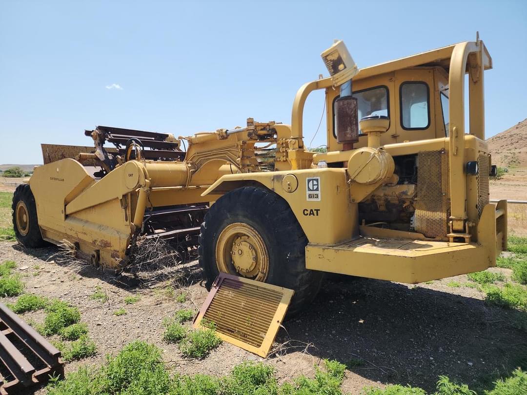 Image of Caterpillar 613 Primary image