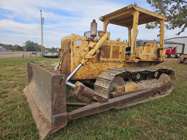 Image of Caterpillar D5 equipment image 1