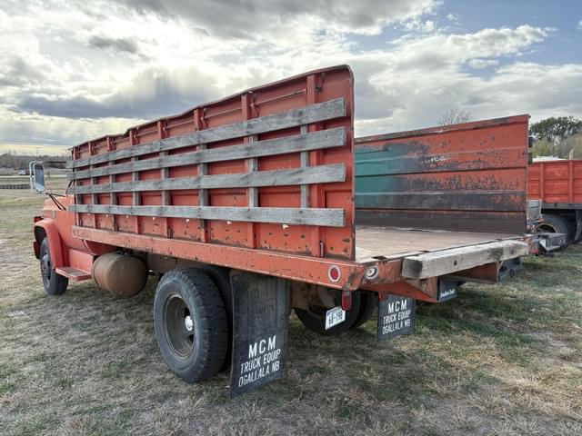 Image of Chevrolet C60 equipment image 2