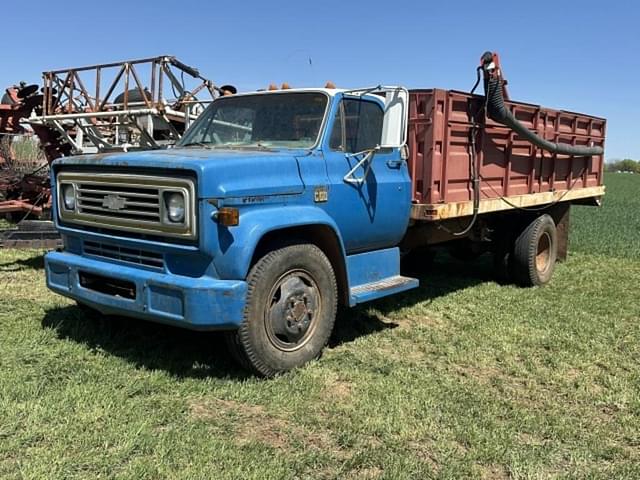 Image of Chevrolet C60 equipment image 1