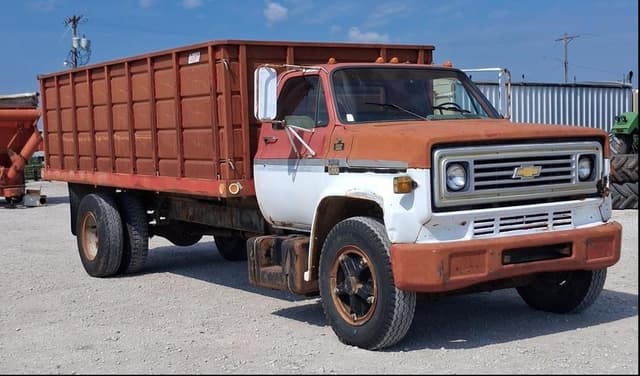 Image of Chevrolet C65 equipment image 1