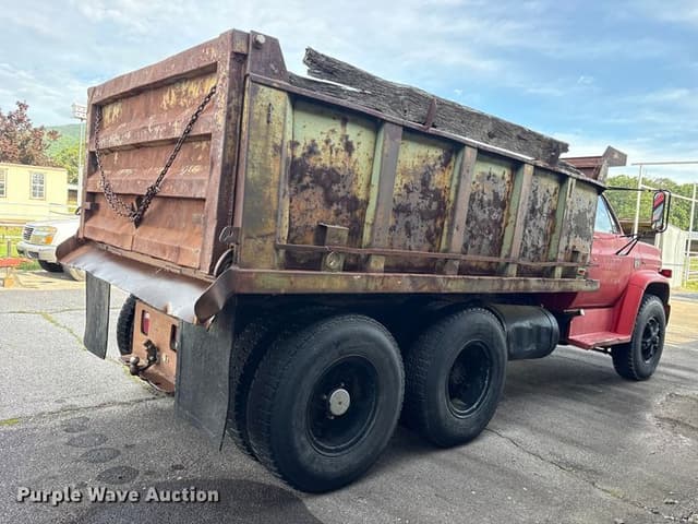 Image of Chevrolet C65 equipment image 4