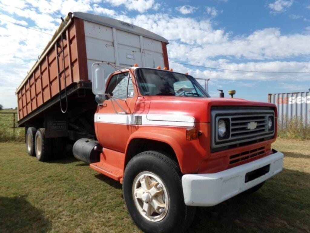 Main image Chevrolet C65