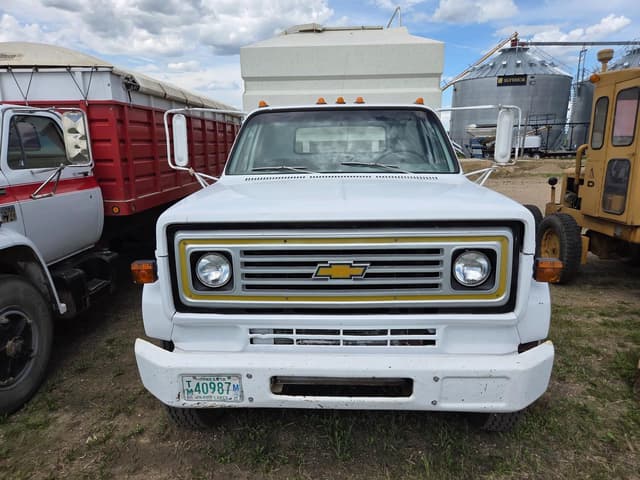 Image of Chevrolet C60 equipment image 1