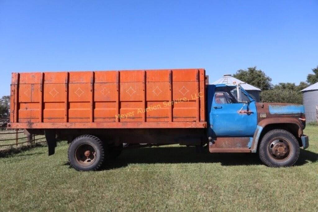 1974 Chevrolet C60 Equipment Image0