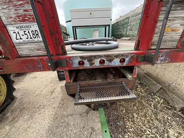 Image of Chevrolet C60 equipment image 4