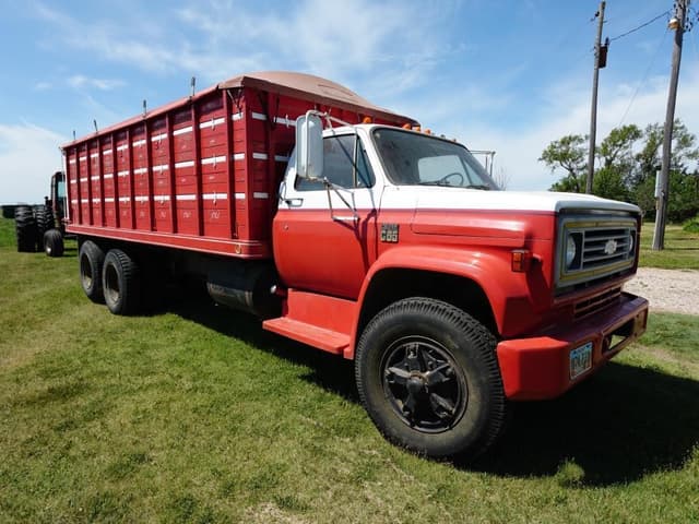 Image of Chevrolet C65 equipment image 1