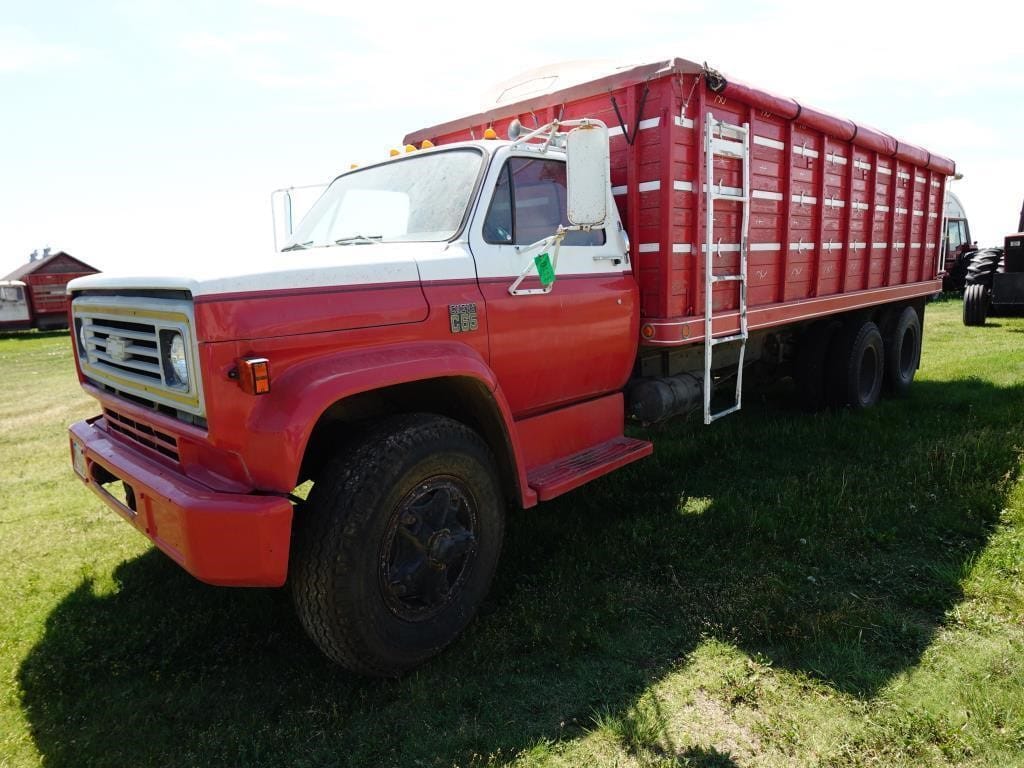 1974 Chevrolet C65 Equipment Image0