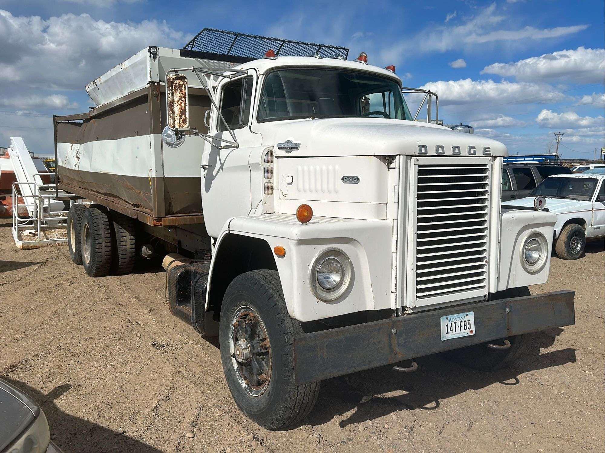 Main image Dodge 900