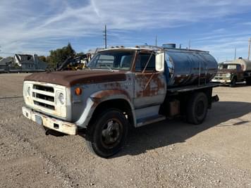 Main image Dodge D600