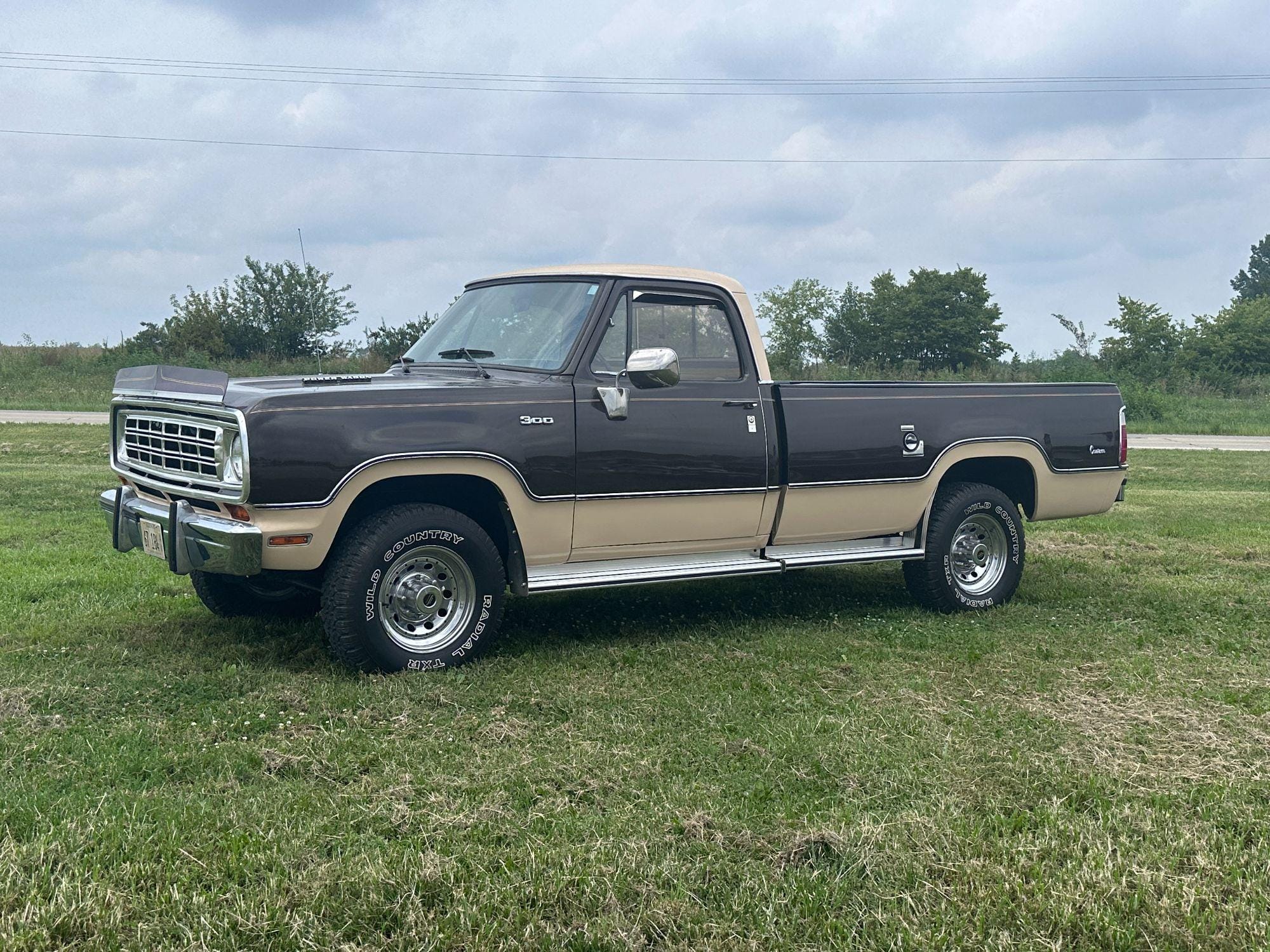 Main image Dodge Ram 300