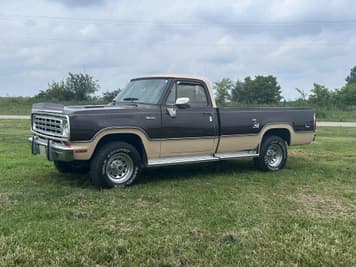 Main image Dodge Ram 300