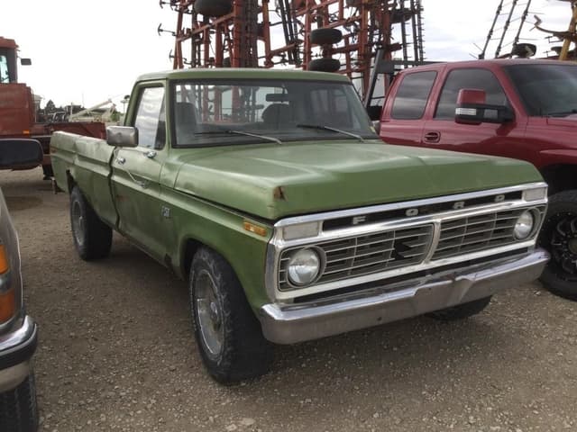 Image of Ford F-250 equipment image 2