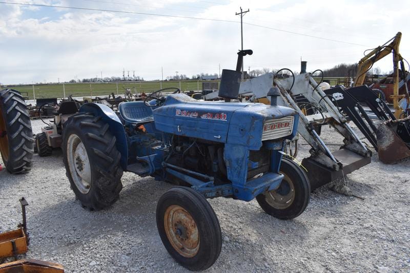 SOLD - 1974 Ford 2000 Lot No. 4027 Tractors with 2,825 Hrs