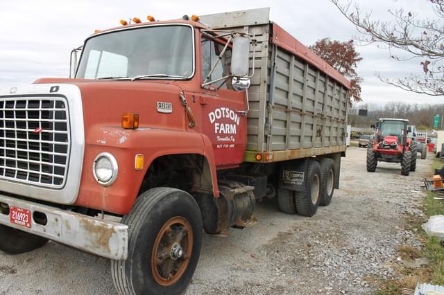 Image of Ford 800 equipment image 3