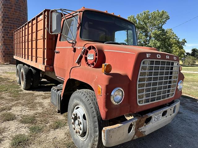 Image of Ford 900 equipment image 1