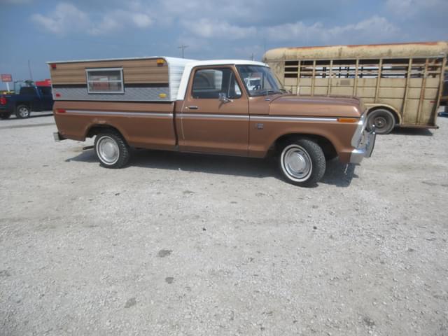 Image of Ford F-100 equipment image 1