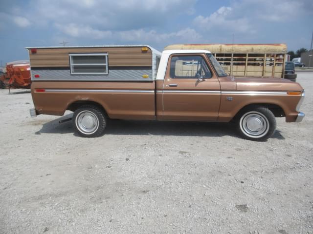 Image of Ford F-100 equipment image 2