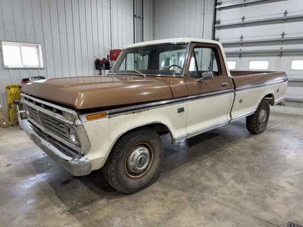 Image of Ford F-250 Primary image