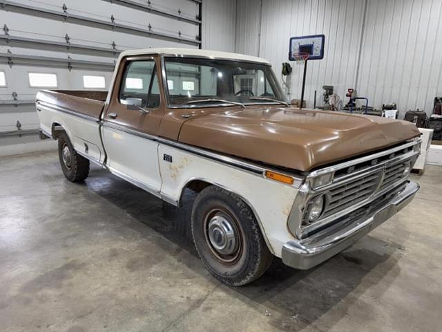 Image of Ford F-250 equipment image 3