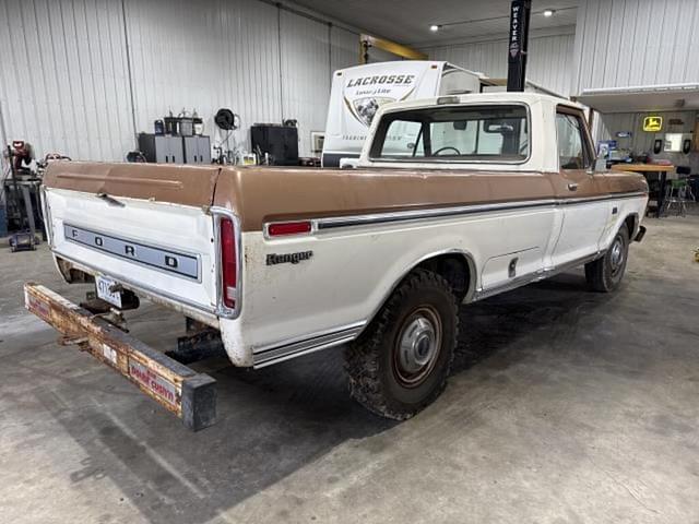 Image of Ford F-250 equipment image 2