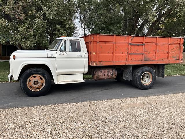 Image of Ford F600 equipment image 1