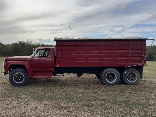 Image of Ford F-600 equipment image 1