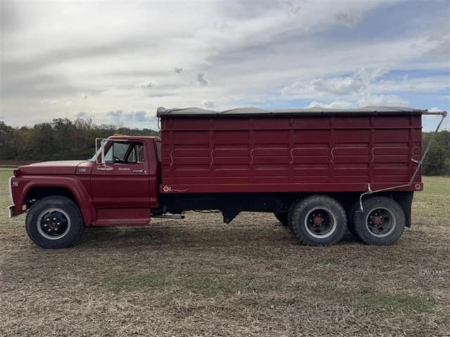 Image of Ford F600 equipment image 1