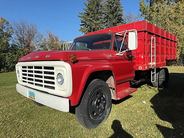 Image of Ford F-600 equipment image 1