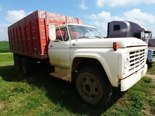 Image of Ford F-600 equipment image 1