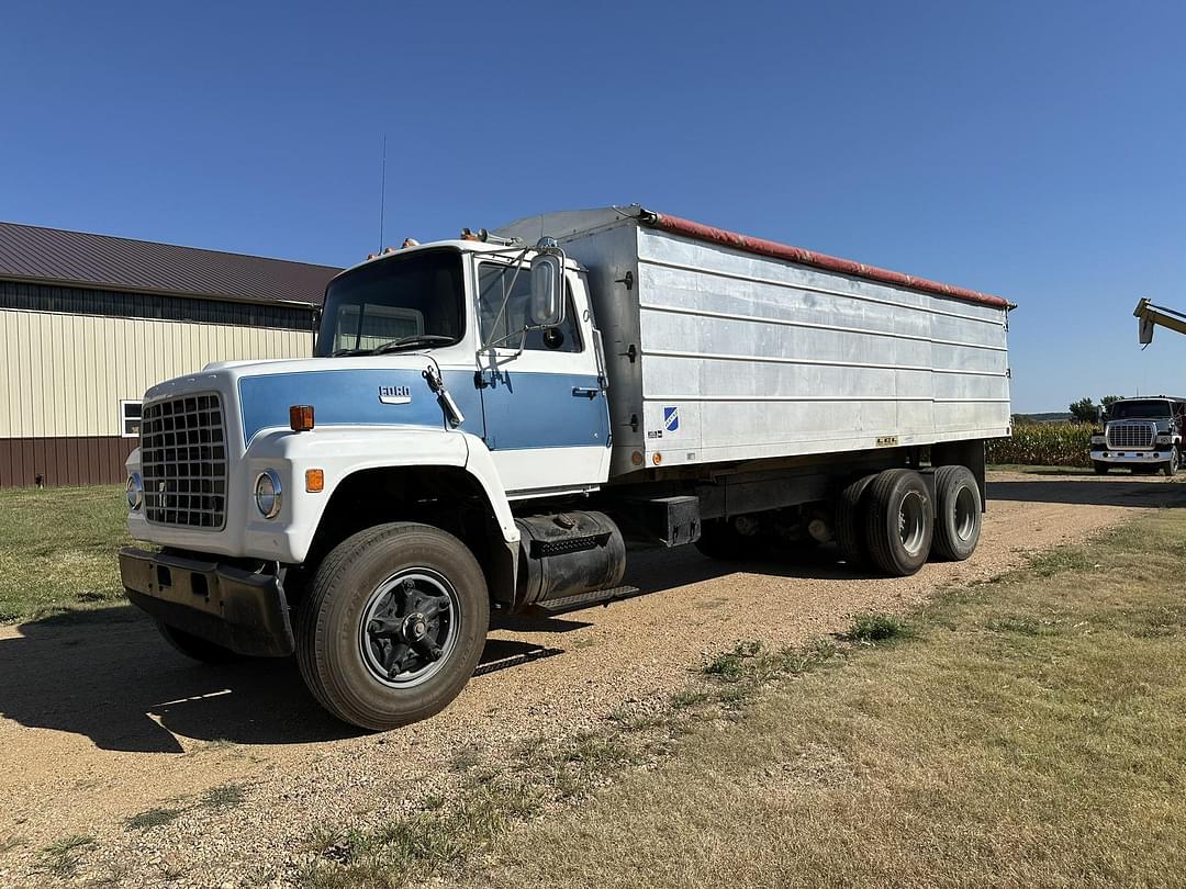 Image of Ford LNT8000 Primary image