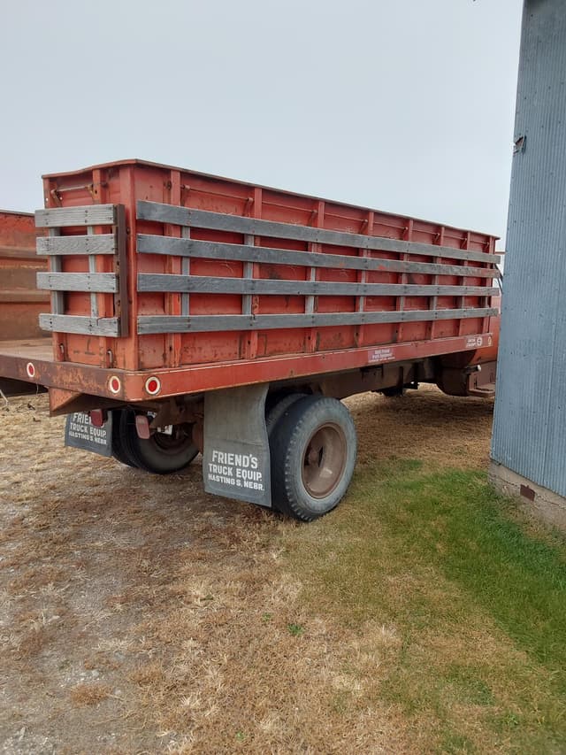 Image of GMC 6000 equipment image 3