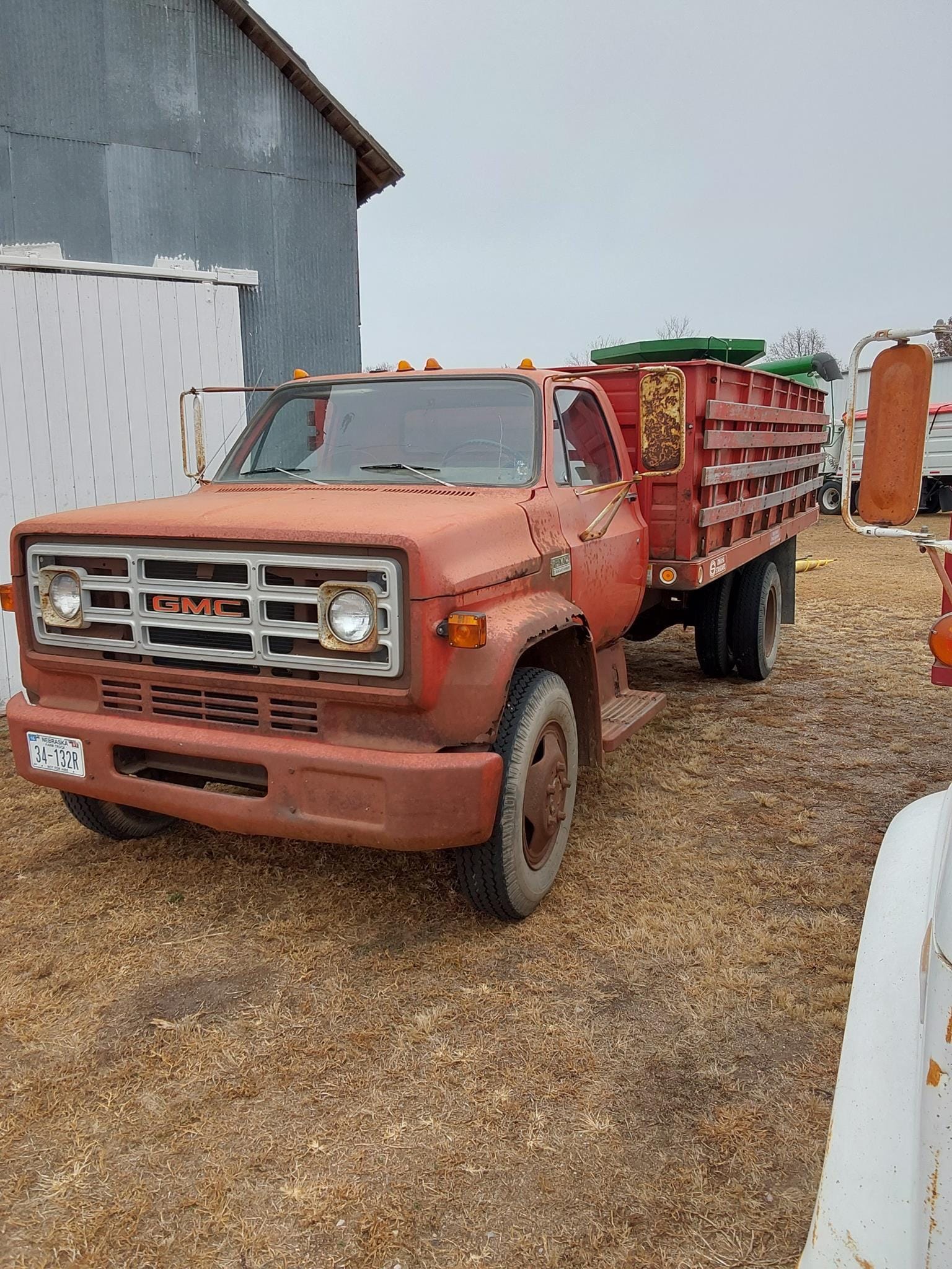 1974 GMC 6000 Equipment Image0